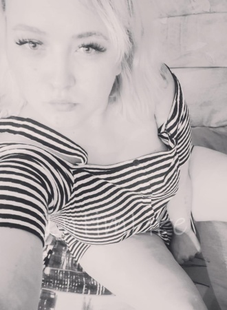 Стриптизерша Анжелла №5574, 20 лет